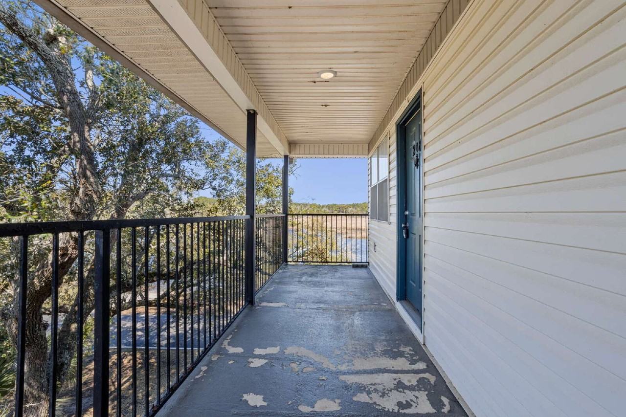 3230 Cumberland Rd - Photo 2 of 35
