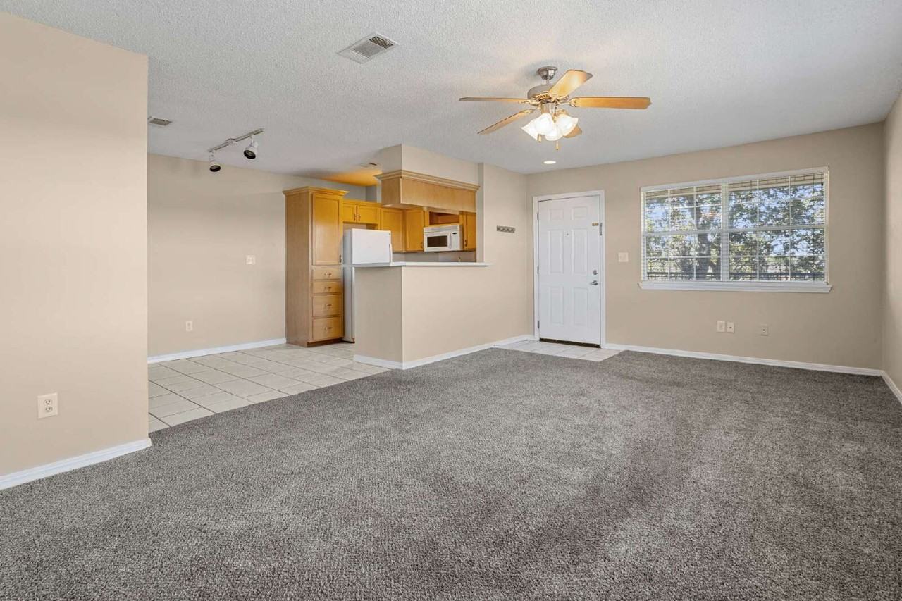 3230 Cumberland Rd - Photo 6 of 35