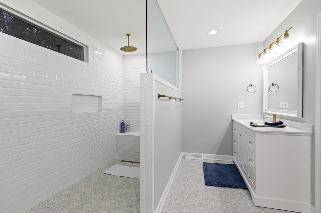 409 Sweetwater Rd #NA - Photo 4 of 50
