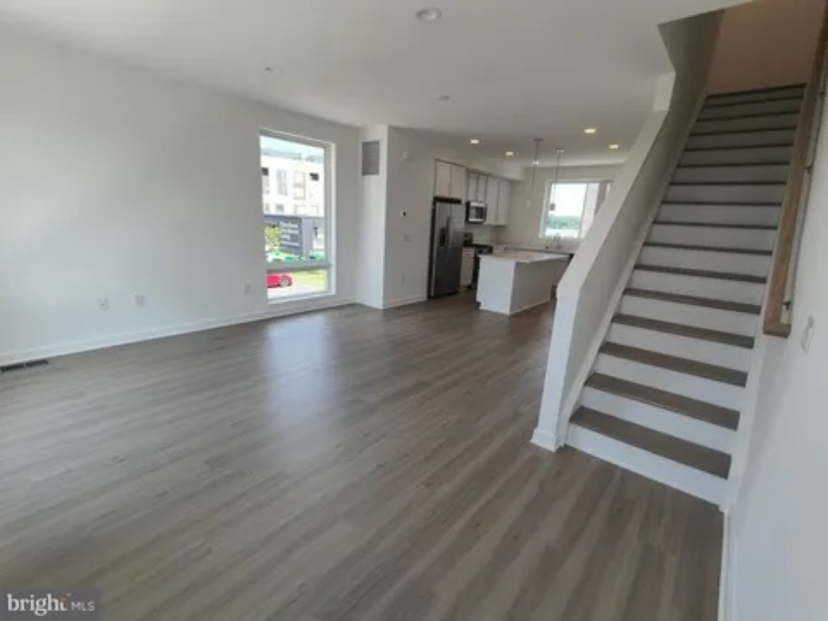3040 S Northbank Pl #NA - Photo 4 of 21