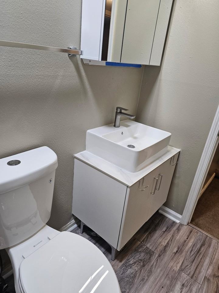 228 Manson Ave #D - Photo 5 of 8