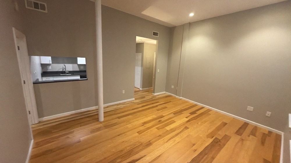 17 Bow St #12 - Photo 5 of 12