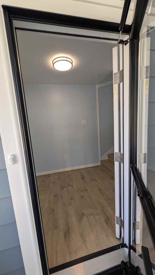 207 Crowe Ave #A - Photo 4 of 24
