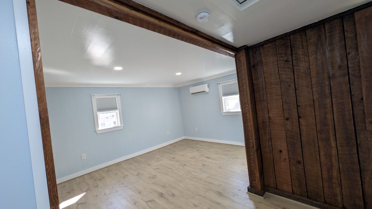 207 Crowe Ave #A - Photo 6 of 24