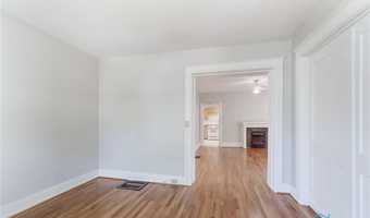 featured image of 319 Pearl St #3