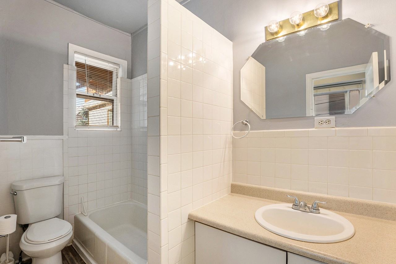 1415 Detroit St #2 - Photo 6 of 10