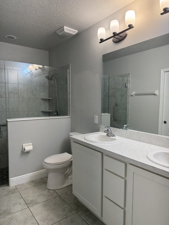 720 Simeon Dr #720 - Photo 5 of 15