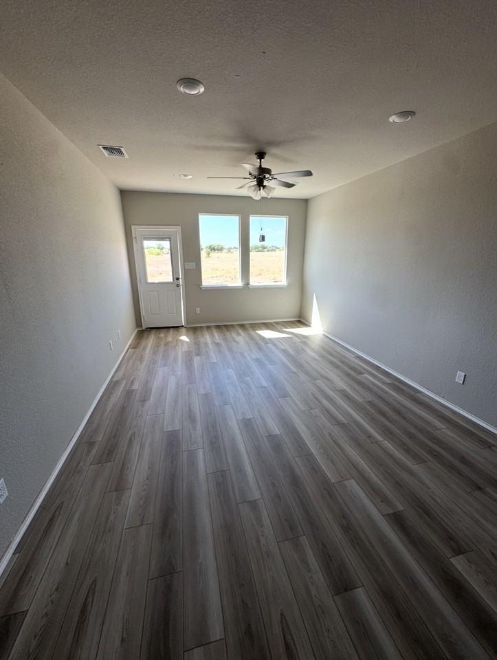 1137 Stone Valley Rd Unit B #NA - Photo 5 of 9