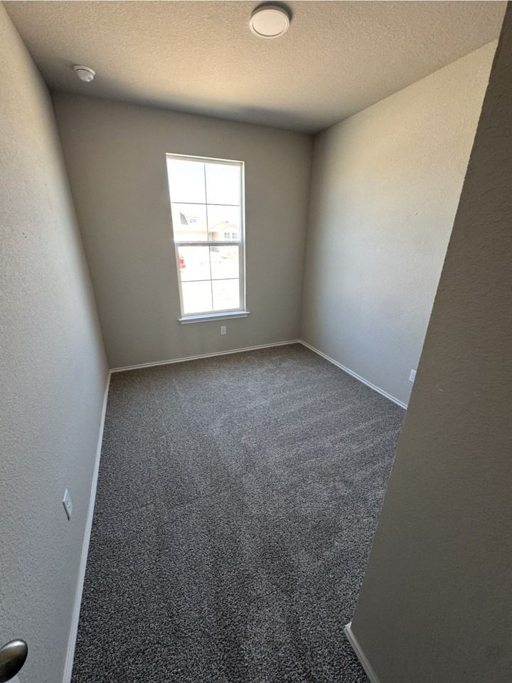 1137 Stone Valley Rd Unit B #NA - Photo 6 of 9