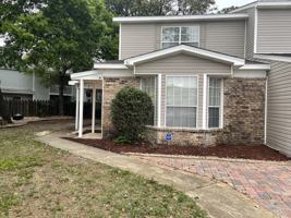 featured image of 51 Chatelaine Cir Se