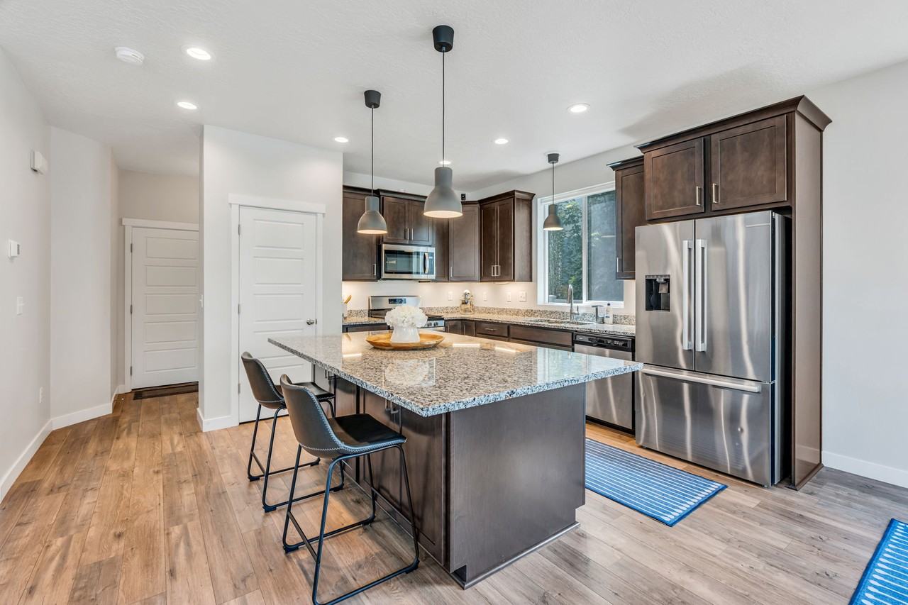 4201 E Tivon Ln #NA - Photo 4 of 32