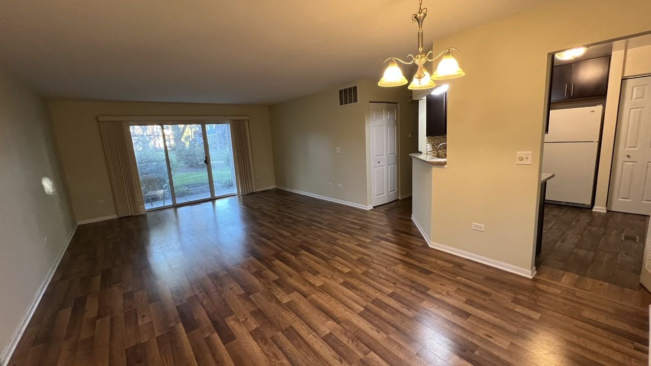 383 Sandhurst Cir #2 - Photo 3 of 14