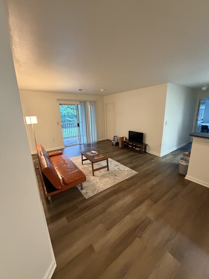 157 Yellowstone Dr #8C - Photo 3 of 18