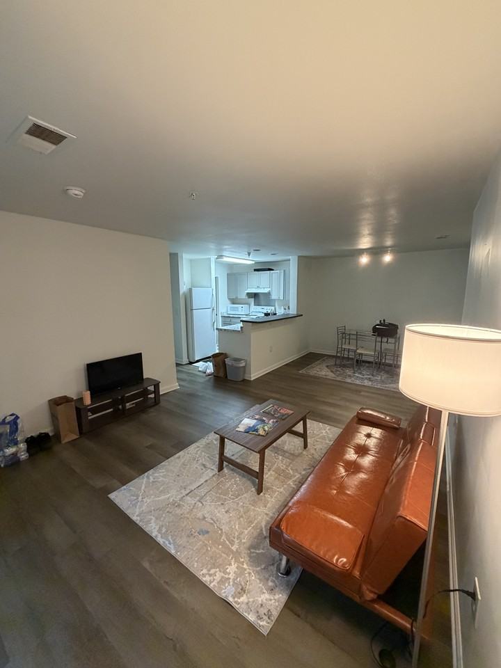 157 Yellowstone Dr #8C - Photo 5 of 18