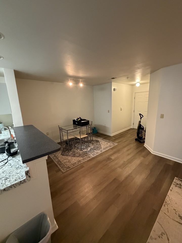 157 Yellowstone Dr #8A - Photo 7 of 20