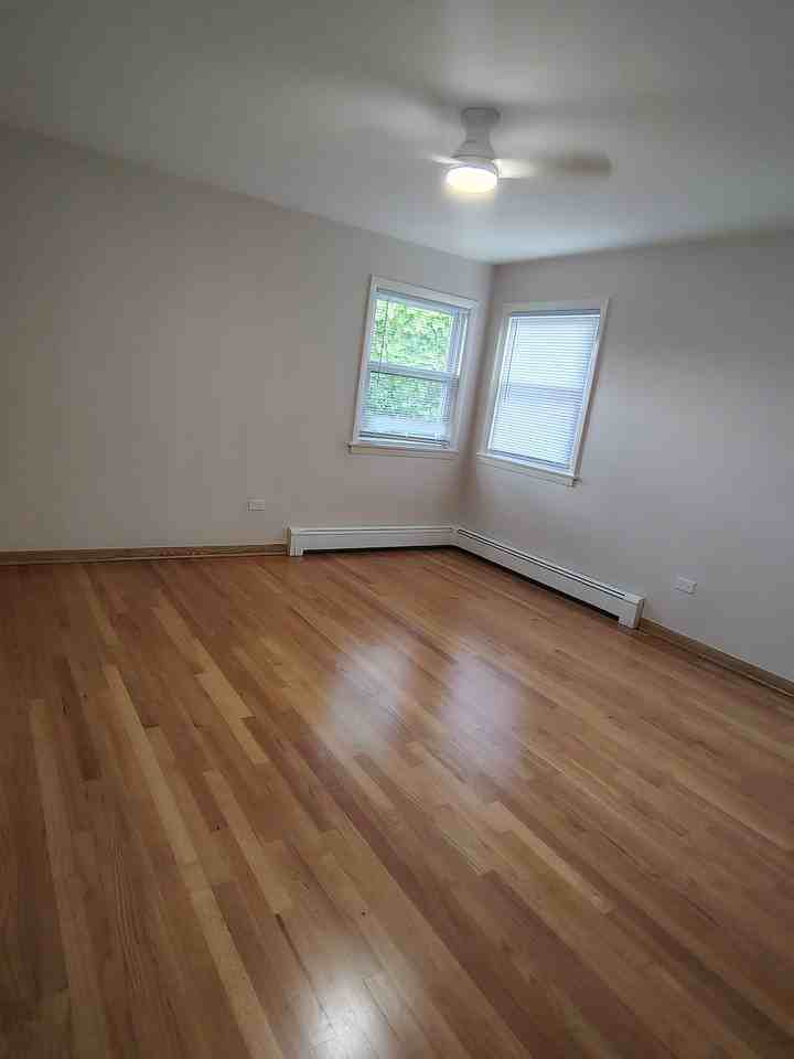 7645 W Irving Park Rd #3S - Photo 5 of 6