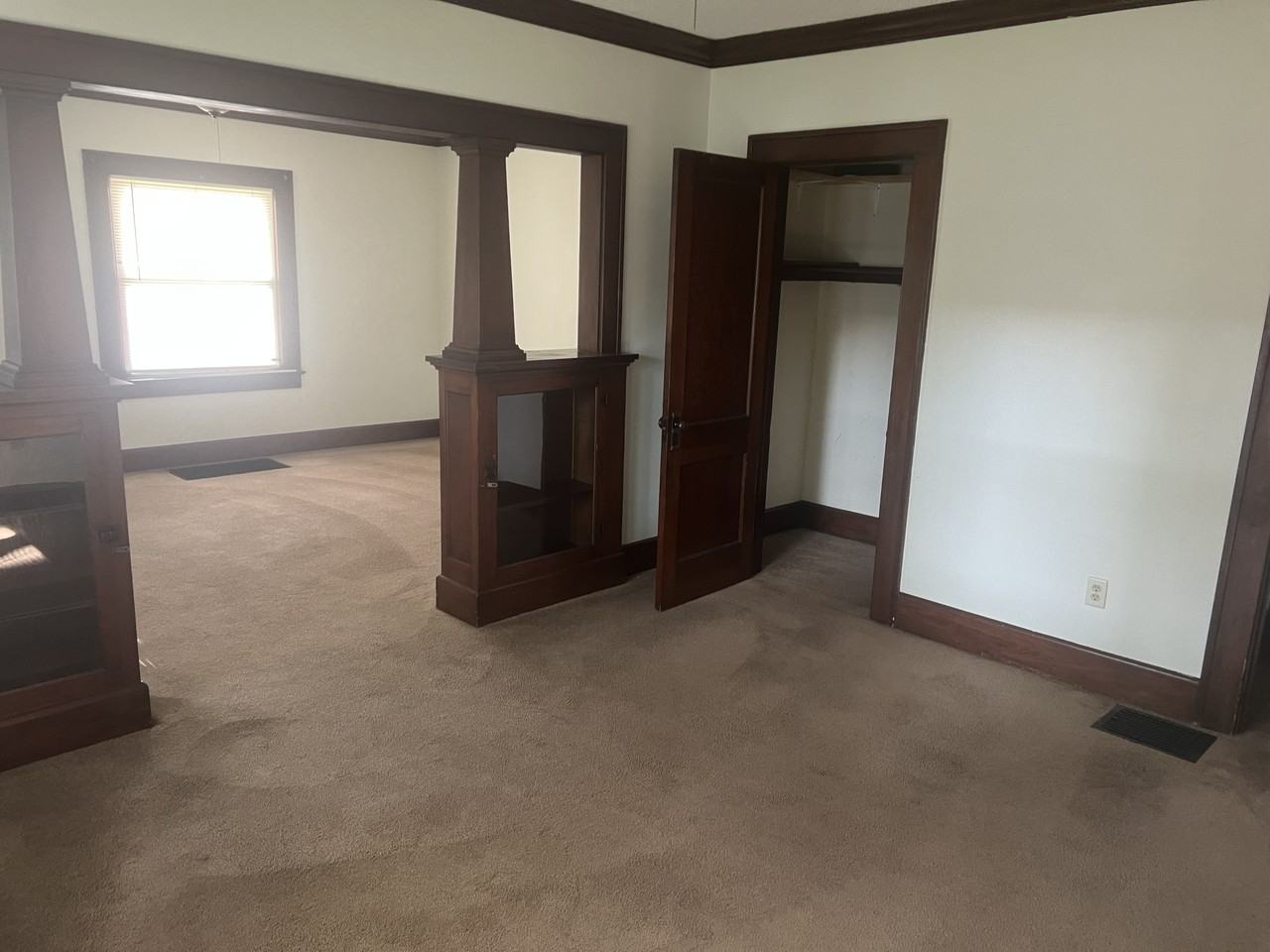 704 Burlington Ave #704 - Photo 4 of 5