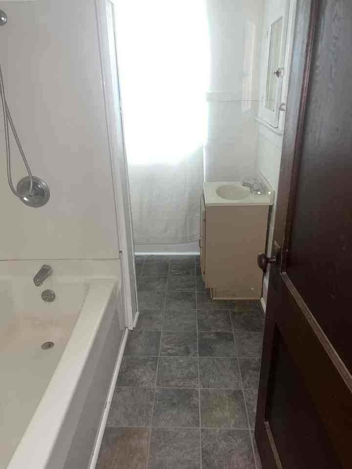 704 Burlington Ave #704 - Photo 5 of 5