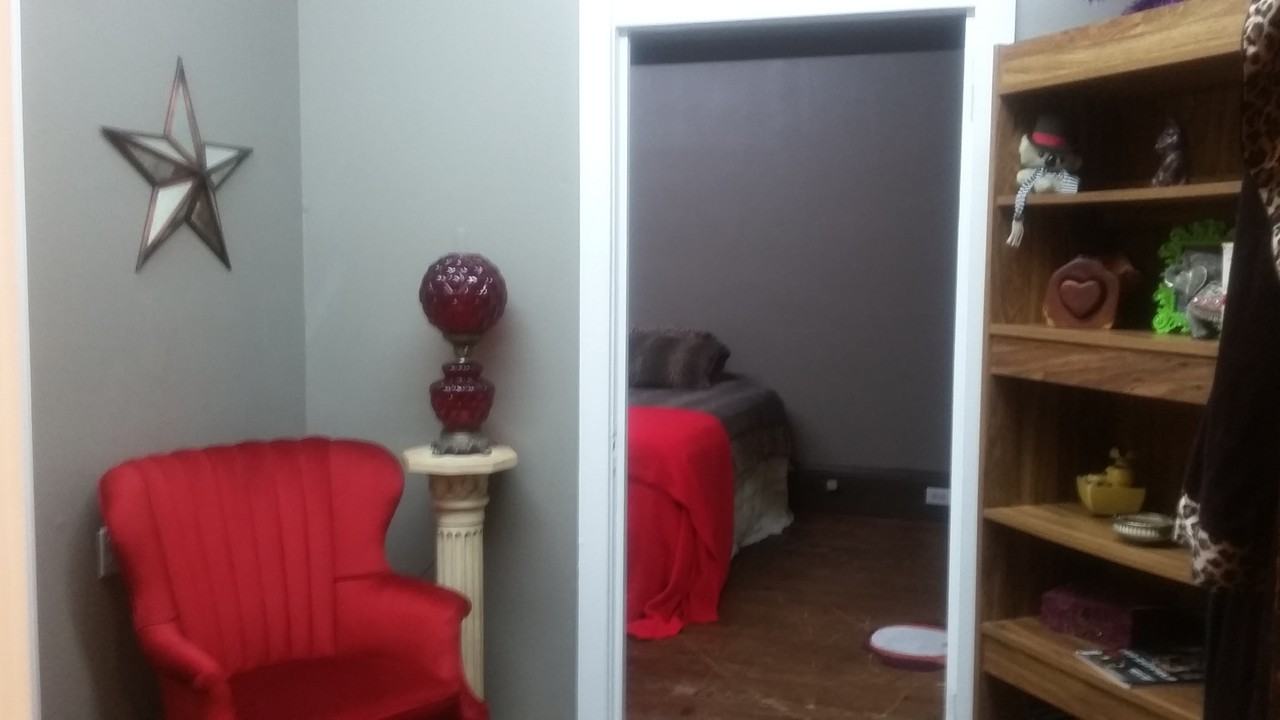 209 Mcknight St #209 - Photo 6 of 10