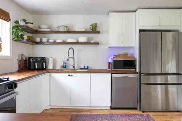 2537 Malletts Bay Ave #A - Photo 3 of 24