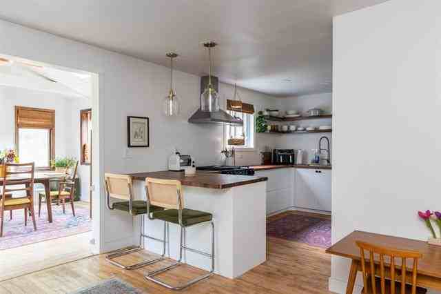 2537 Malletts Bay Ave #A - Photo 5 of 24