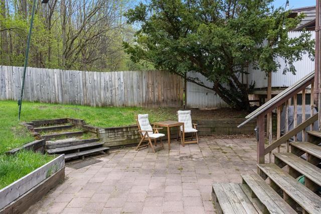 2537 Malletts Bay Ave #A - Photo 6 of 24