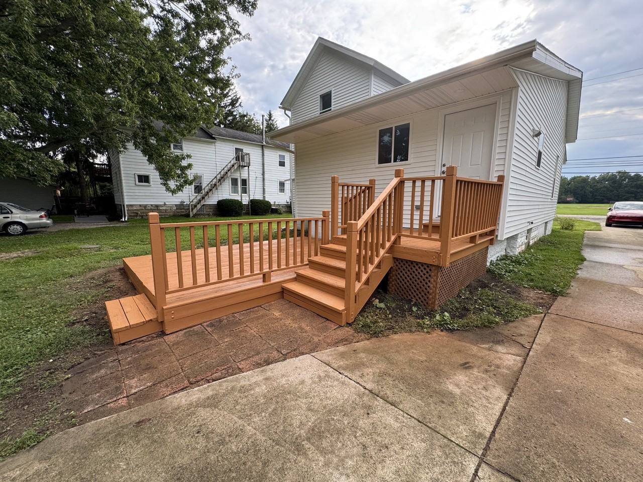 213 N Lake St #NA - Photo 3 of 24