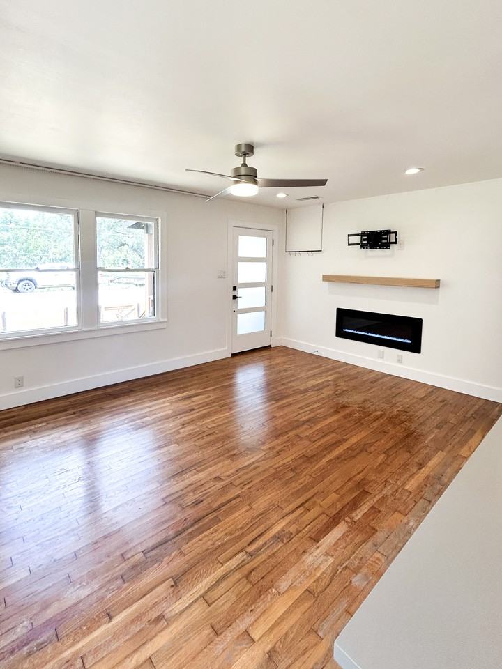 510 N Lewis St #NA - Photo 3 of 25