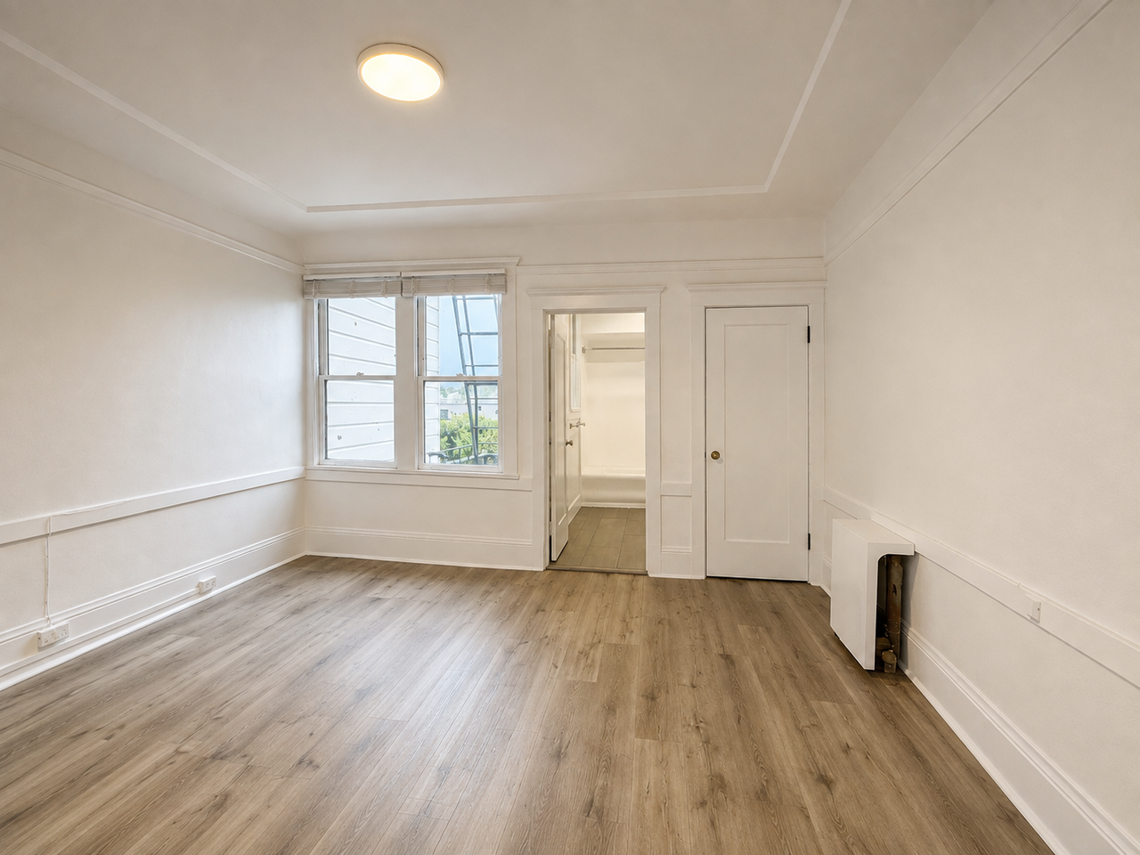 2835 Van Ness Ave #5 - Photo 3 of 8