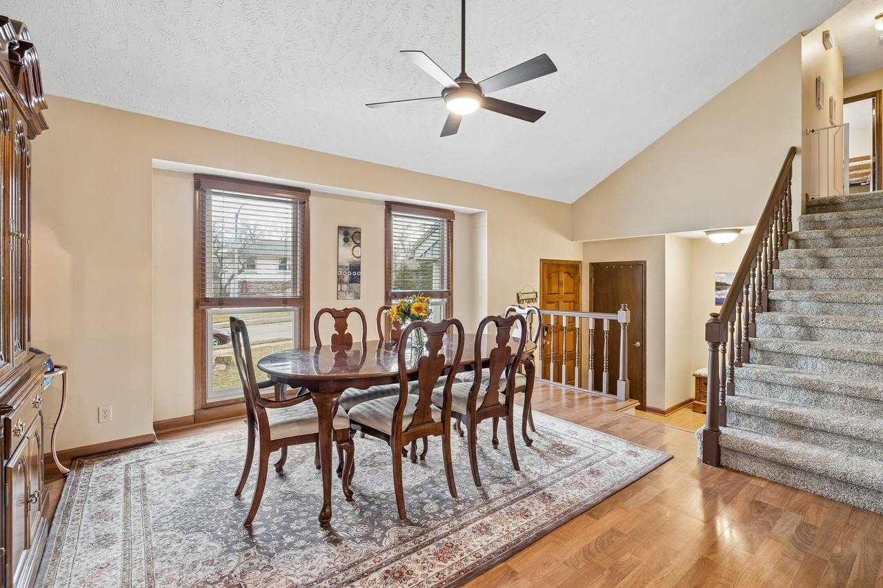 12910 S 29th Pl #NA - Photo 7 of 35