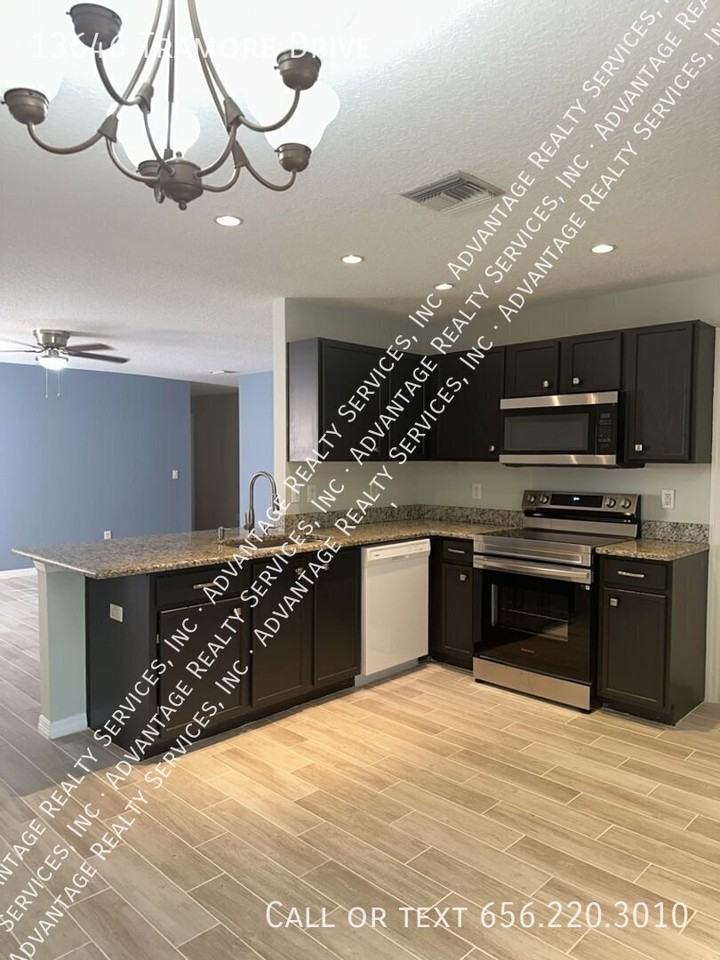 13646 Tramore Dr - Photo 3 of 19