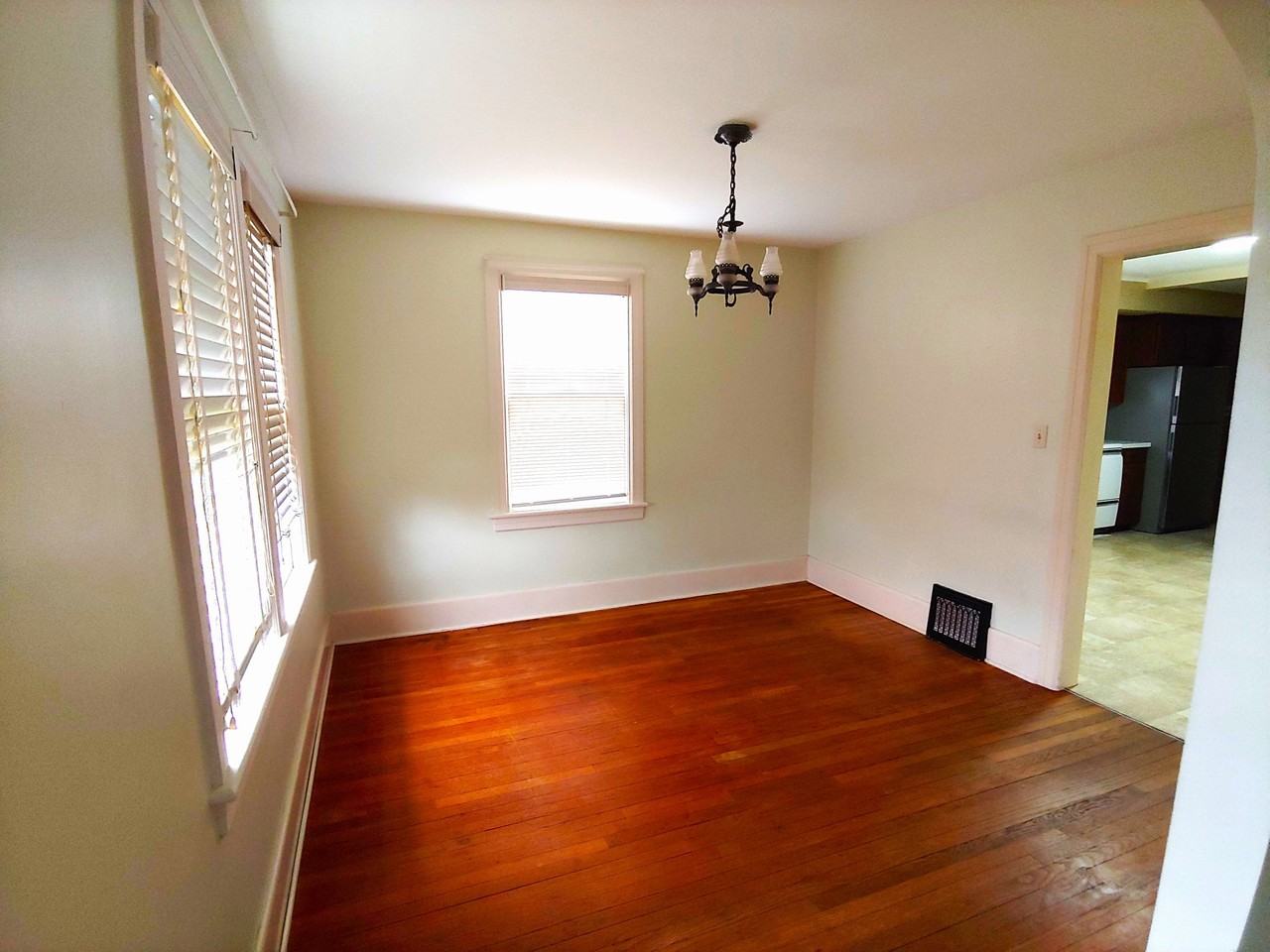 13 Alexander Ave - Photo 5 of 18