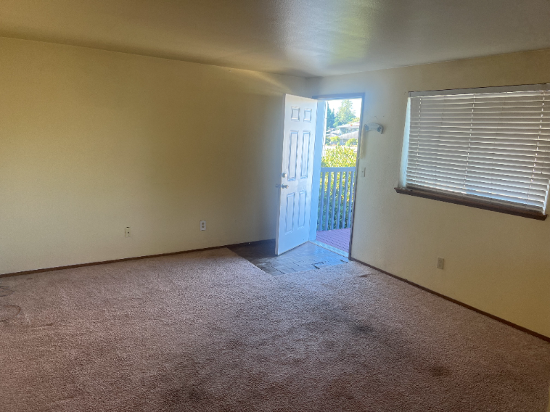 15345 Killarney Cir Se - Photo 2 of 5