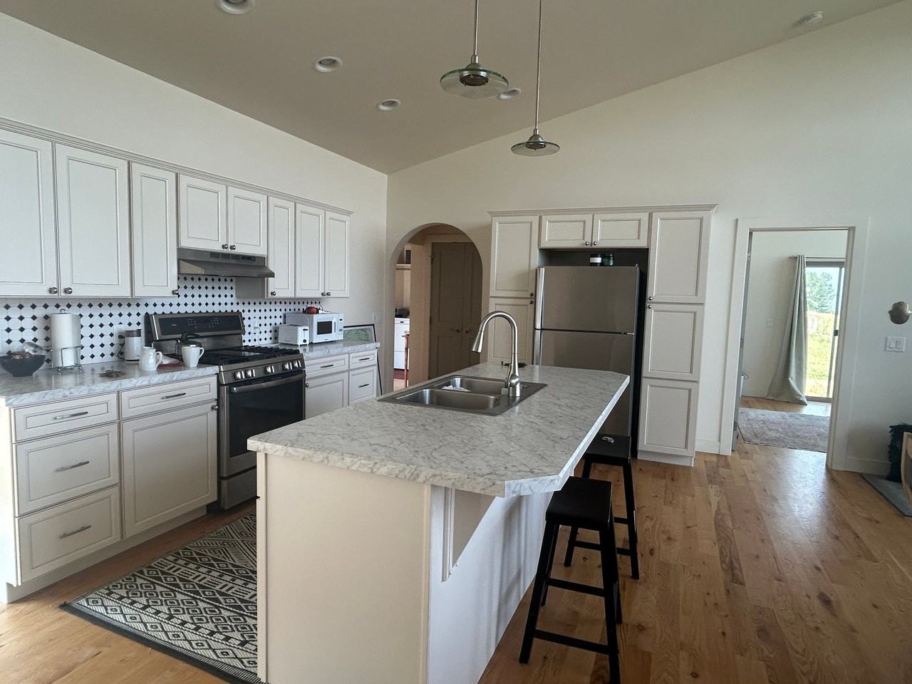 875 Cochise Way - Photo 3 of 16
