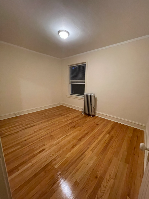3357 N Monticello Ave - Photo 5 of 6