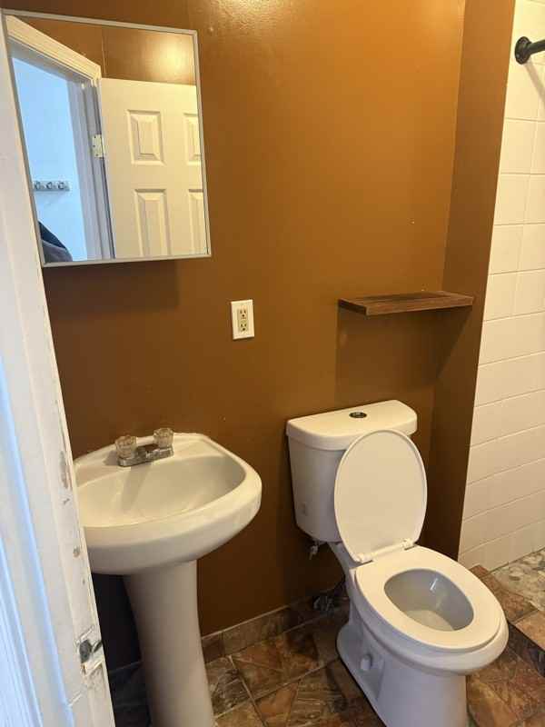 4312 4th St Nw #2 - Photo 4 of 10