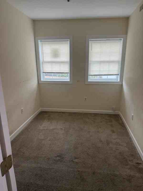 4312 4th St Nw #2 - Photo 7 of 10