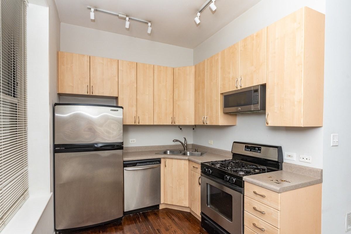 2207 West Race Avenue, Unit 1 - Photo 2 of 18