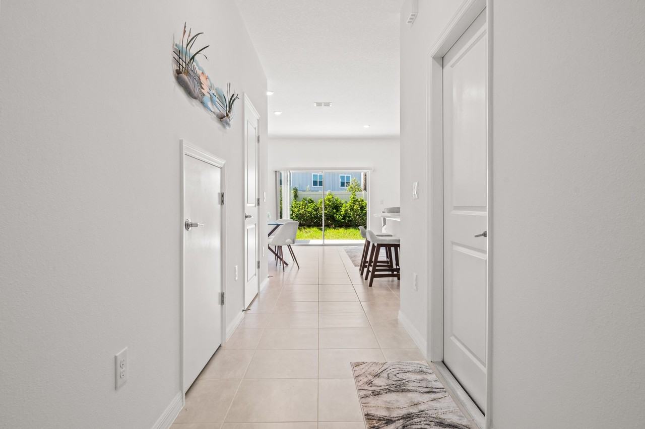5805 Biscotti St - Photo 3 of 31