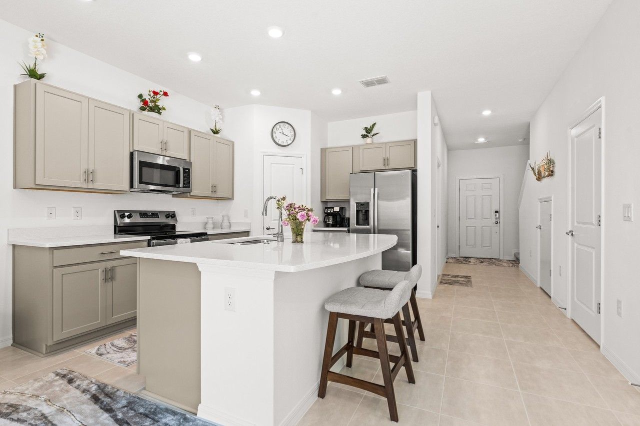 5805 Biscotti St - Photo 6 of 31