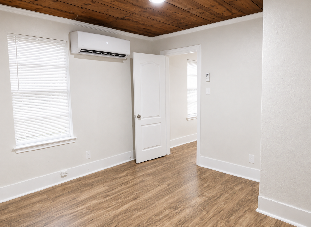 6833 Avenue C, Unit 4 - Photo 4 of 16