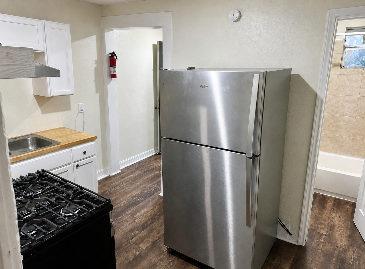 6833 Avenue C, Unit 4 - Photo 5 of 16