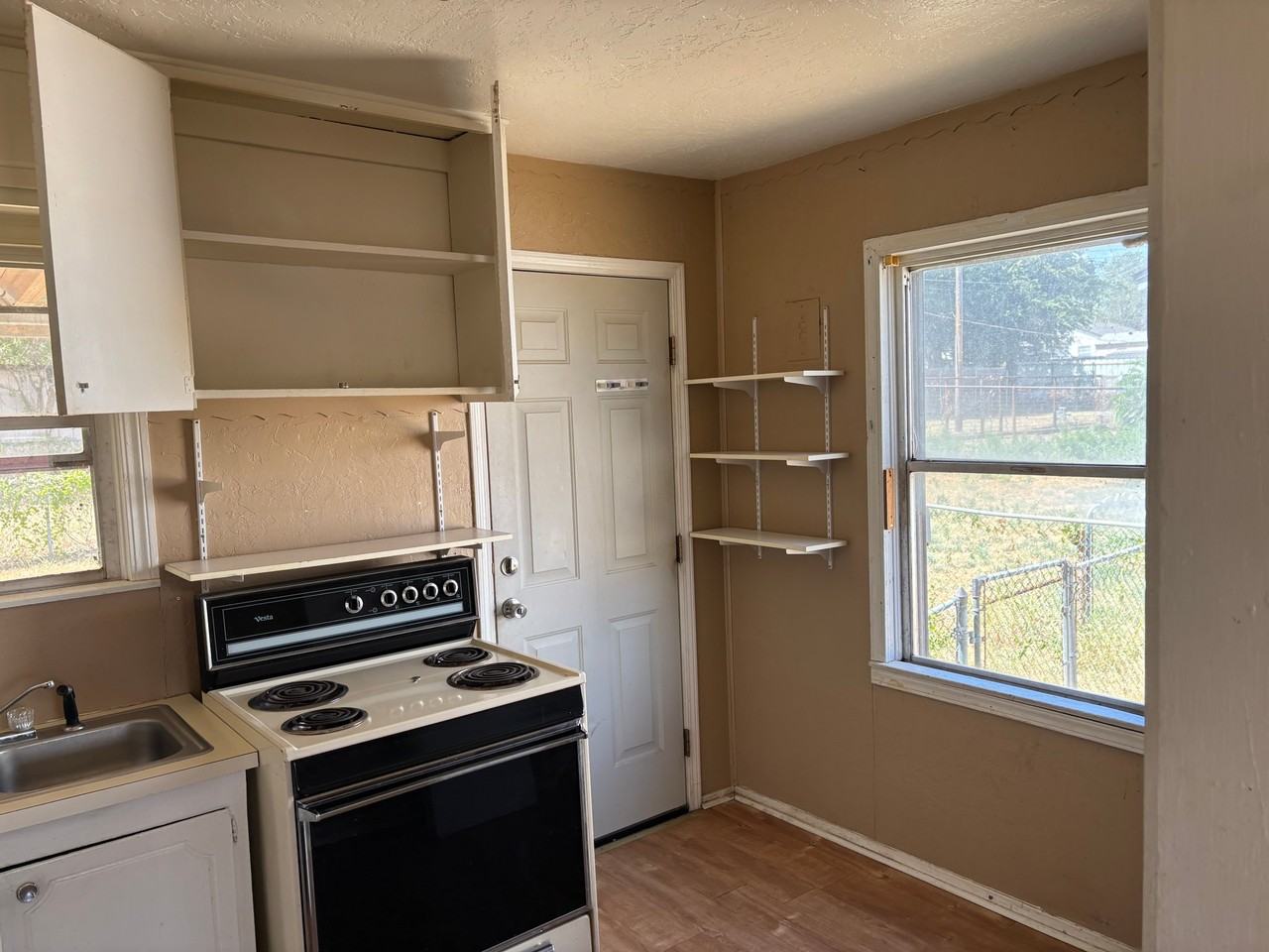 603 N 17th St - Photo 3 of 11