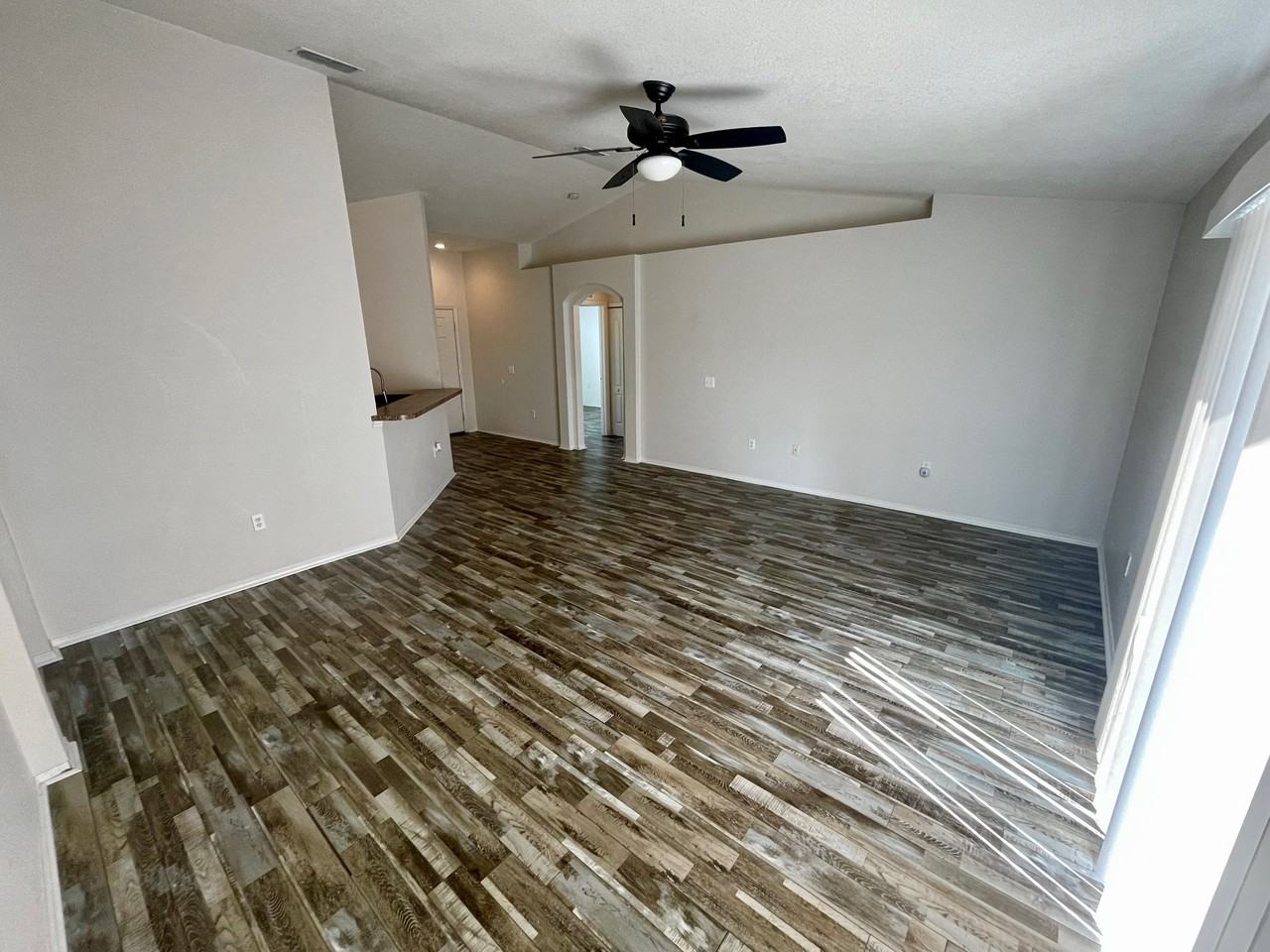 4651 Magnolia Dr - Photo 3 of 17