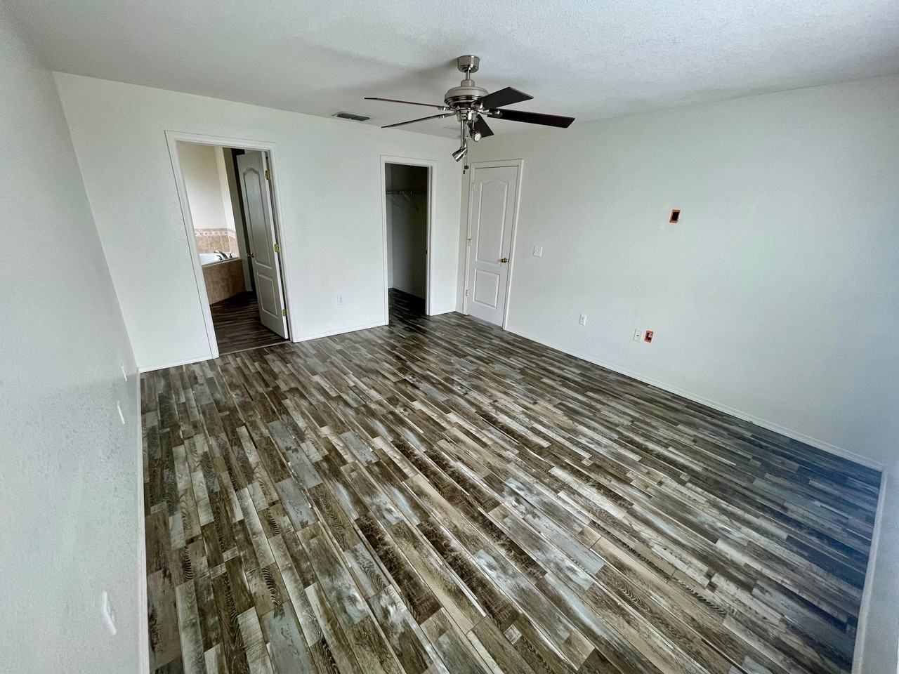 4651 Magnolia Dr - Photo 7 of 17