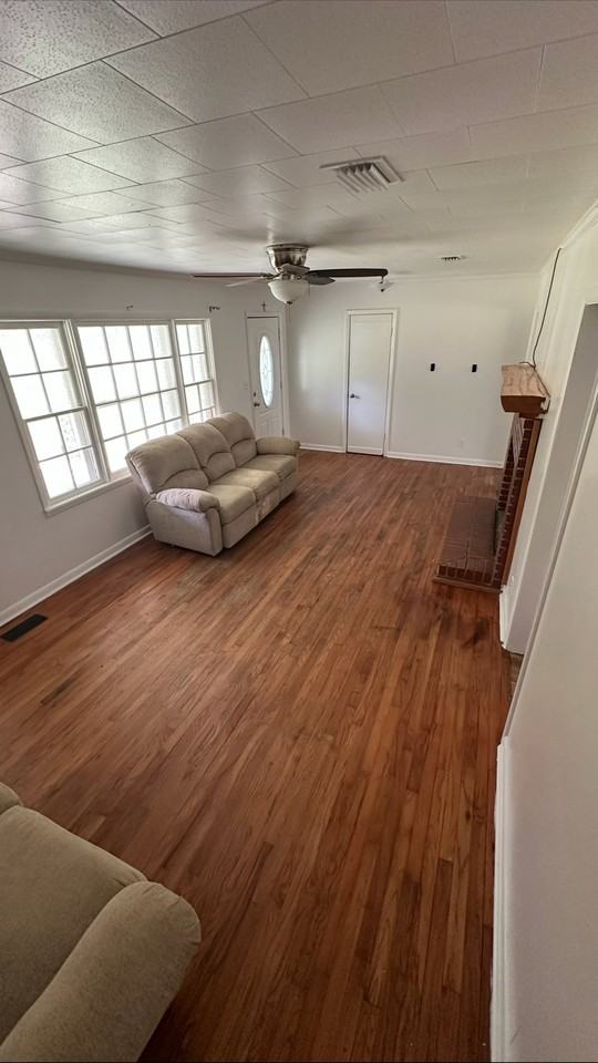 854 River Crest Rd - Photo 7 of 20