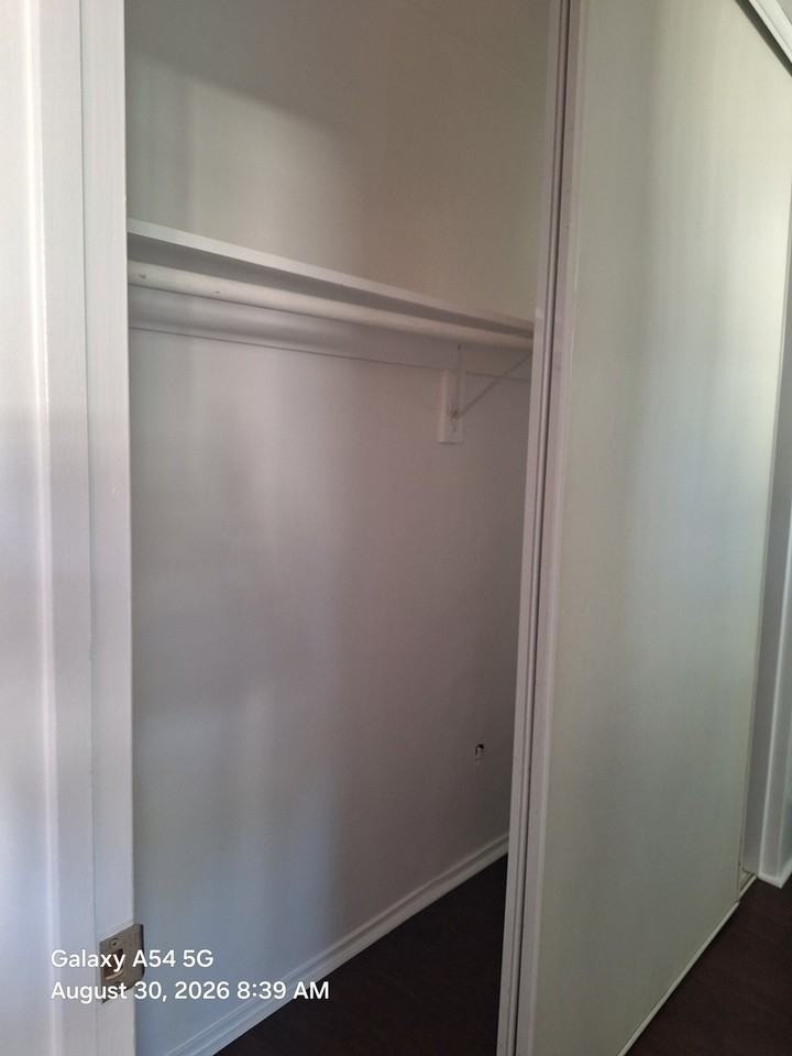 609 De La Vina St #8 - Photo 4 of 13