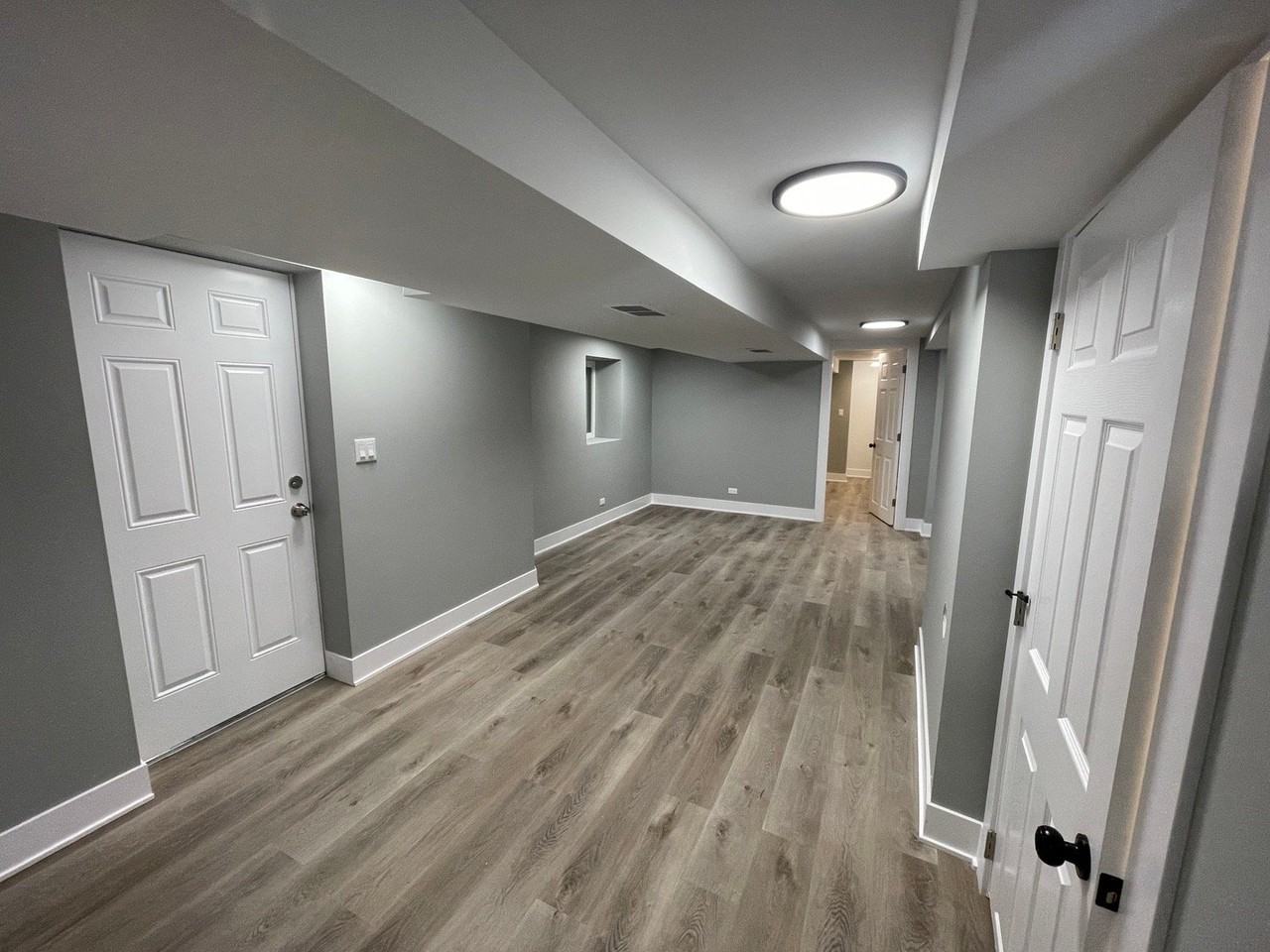 1607 S Hamlin Ave #BS - Photo 4 of 8
