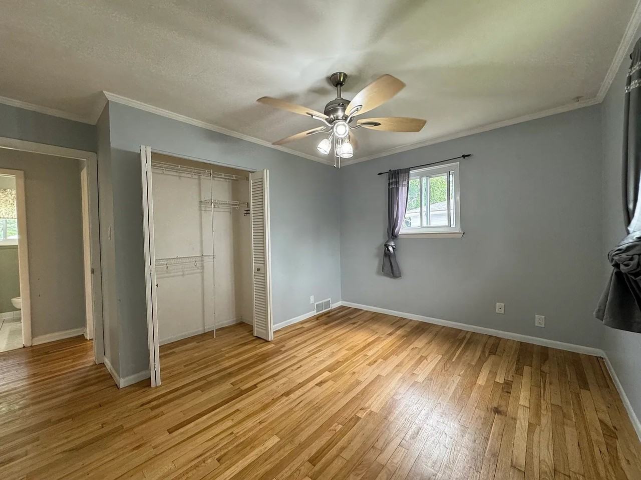 2747 Culbertson Ave - Photo 6 of 10