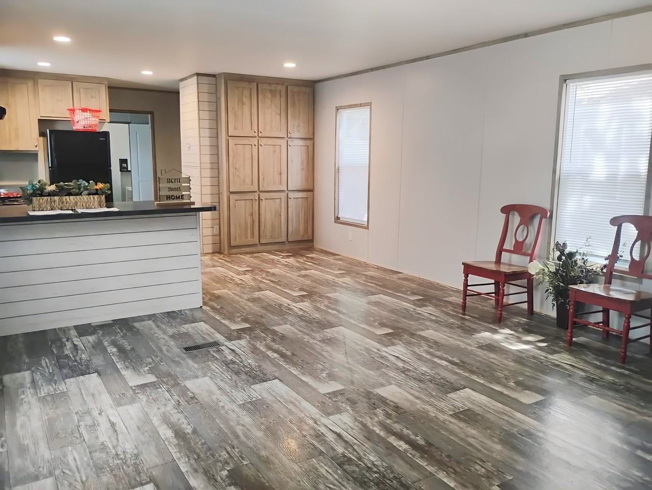 515 N Mulberry St - Photo 4 of 12